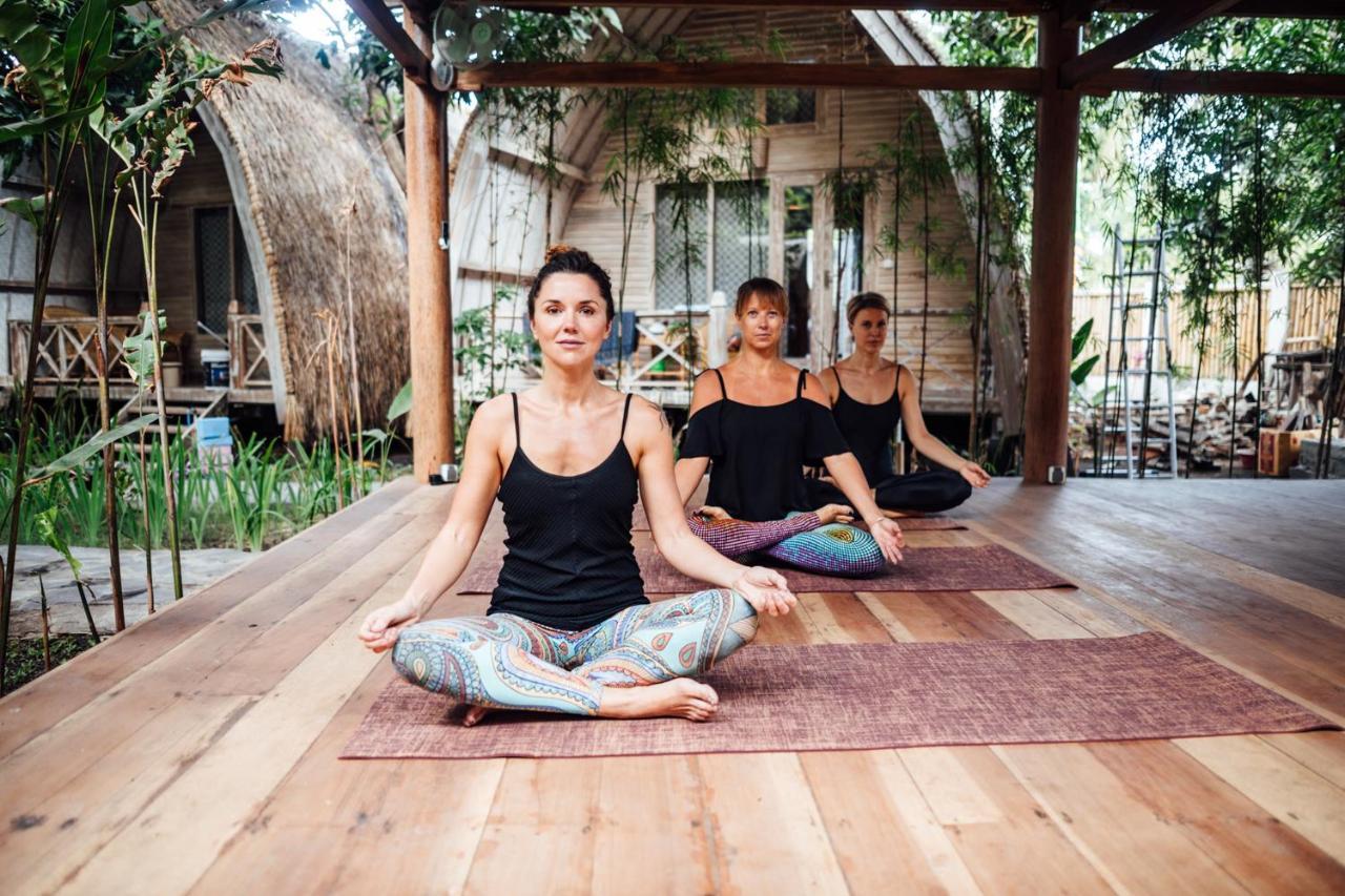 Flowers & Fire Yoga Garden Gili Air Eksteriør bilde